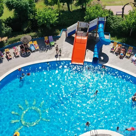 Ohtels Belvedere 3* סאלו